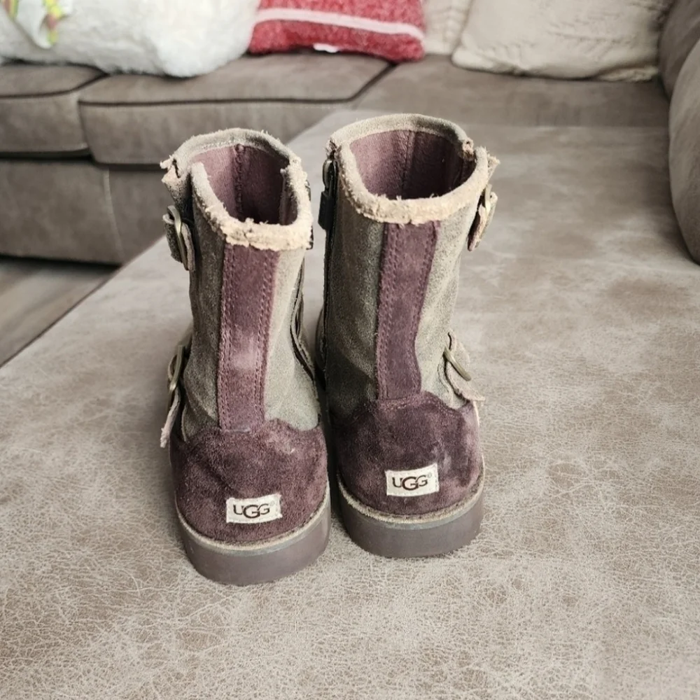 UGG Bomber Teak Harwell Suede Bomber Boots Size 6